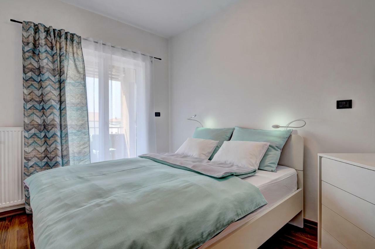 Pr Apartment Fažana Exteriör bild